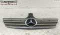 Решетка радиатора Mercedes C W203 2000-2007 - 53790302
